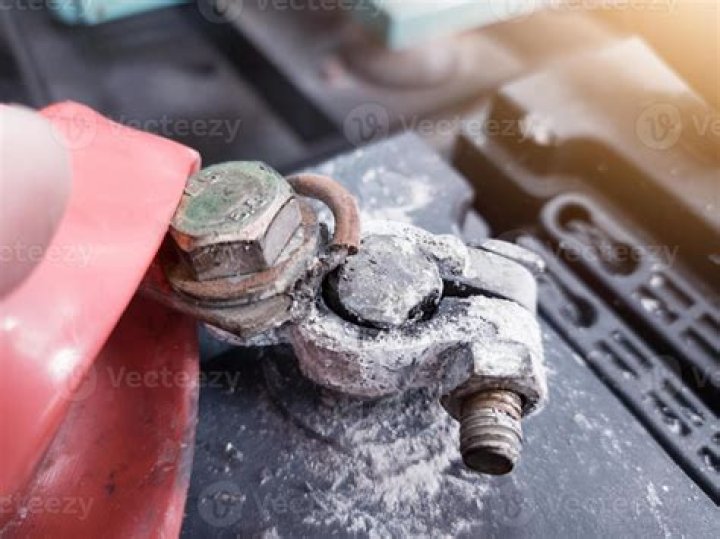 Can thick oil cause overheating?