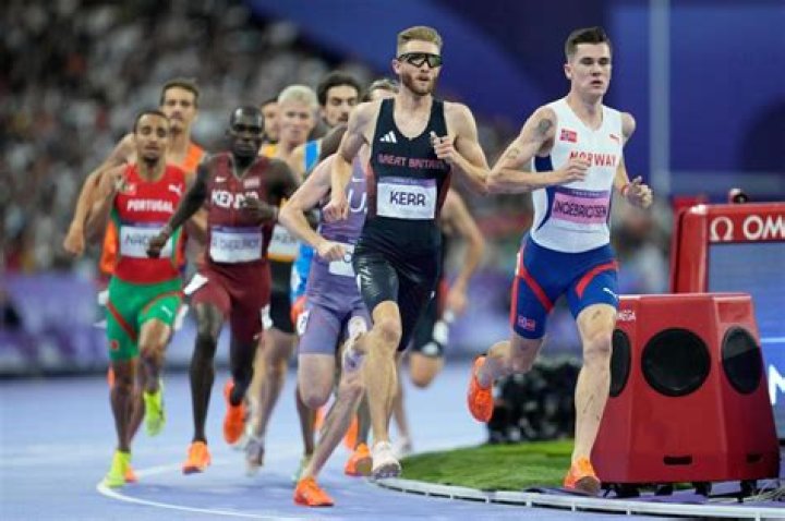 How long is the 3000m run?