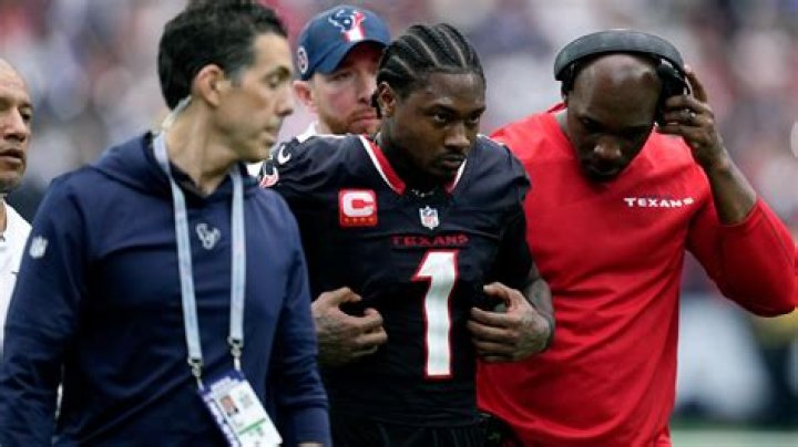 Who tore their ACL in the NFL 2021?